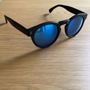 illesteva Leonard Matte Black Sunglasses